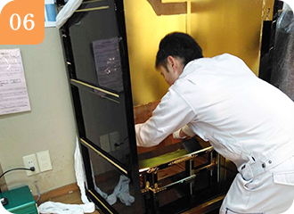 金具打ち・組み立て